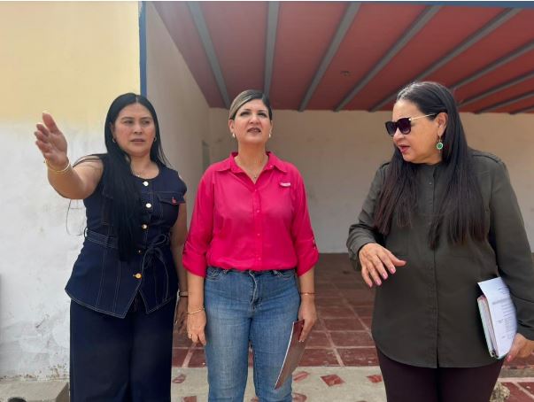 Primera dama del Zulia inspecciona trabajos de rehabilitación de la Casa del Abuelo en La Cañada de Urdaneta