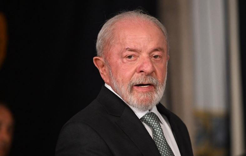 Lula da Silva lidera intención de voto en todos los escenarios para 2026