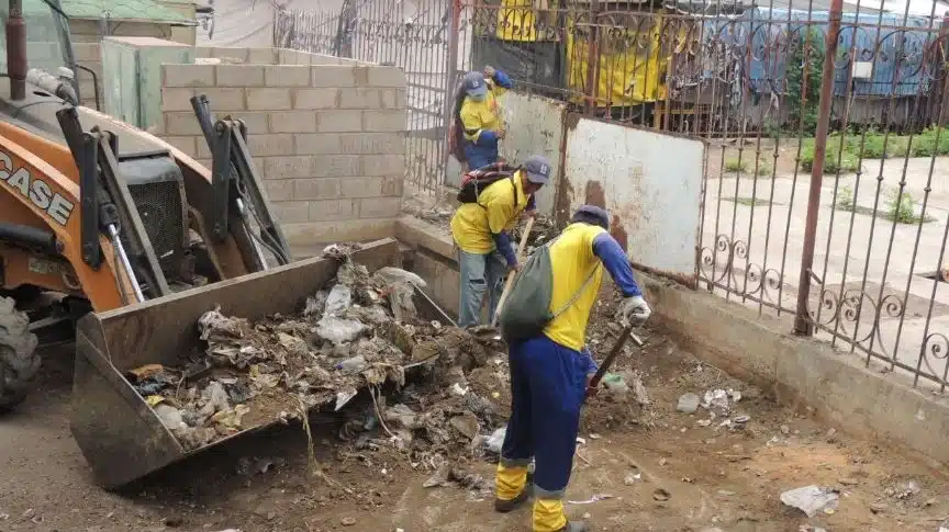 En el Templo San Felipe Neri continúa la limpieza con la extracción de 16 toneladas de desechos