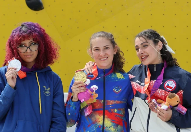 Sabrina Baumgartner conquista el oro en escalada de velocidad y asegura su boleto a Lima 2027