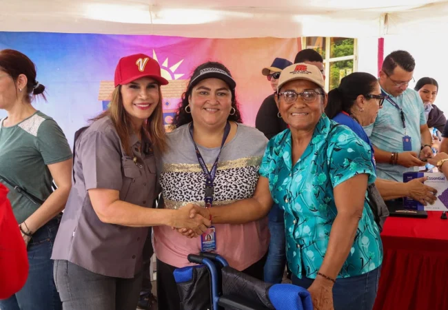 Parroquia Eclesiástica Santísimo Sacramento recibió jornada integral y su cerca perimetral de la Alcaldía de Maracaibo