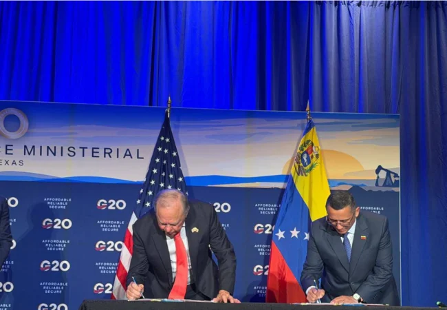 Delcy Rodríguez celebra el memorando de entendimiento firmado con la petrolera estadounidense Continental Resources