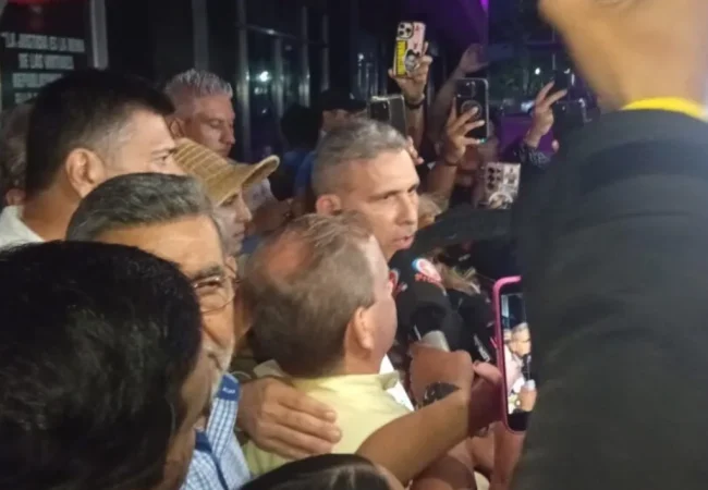 Liberado Javier Oropeza, exalcalde de municipio Torres, en Lara, horas despúes de su detención