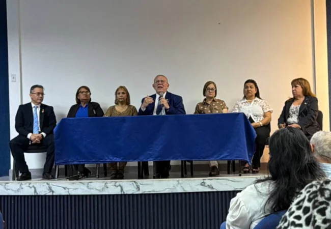 Facultad de Medicina se pronuncia ante denuncias de corrupción en redes sociales