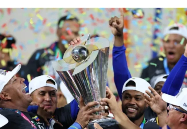 Campeones del Clásico Mundial y tres íconos al Salón de la Fama del Béisbol Venezolano