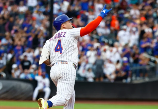 Francisco Álvarez sacude cuadrangular de tres carreras en victoria de los Mets