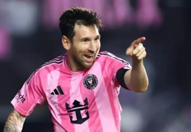 Messi marca un golazo histórico de tiro libre ante el Columbus Crew y se acerca a la marca de Marcelinho Carioca