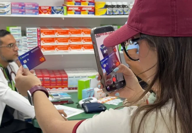 Bancamiga y TecnoFarma lanzan tarjeta de crédito de circuito cerrado para premiar la lealtad de sus clientes
