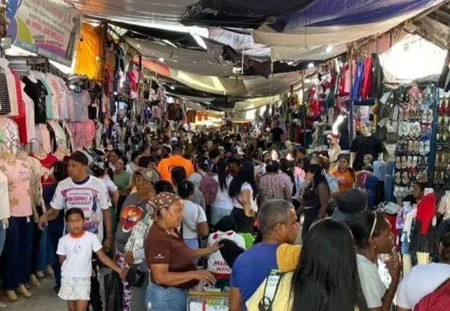 Uso masivo de servicios de "compre ahora y pague después" dispara las compras navideñas