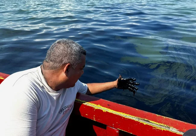 "Si caminas por las costas de Valmore Rodríguez, lo que ves es petróleo": Azul Ambientalistas