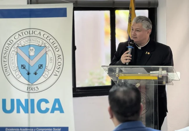 Padre Richard Colmenares publica su tercer libro: Una propuesta de escucha para sanar un mundo hiperconectado pero aislado