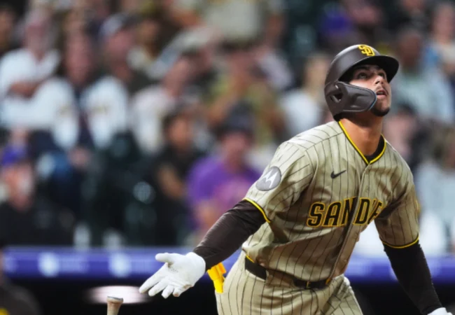 Ethan Salas hace historia en los playoffs de las Grandes Ligas y supera récord de Miguel Cabrera