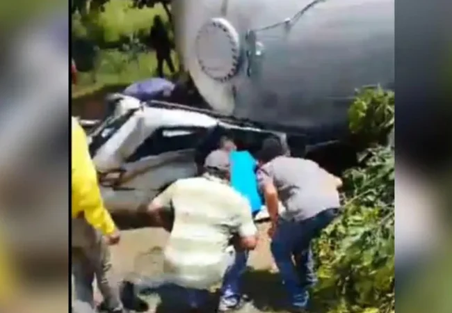 Tres personas mueren aplastadas luego de volcarse de una cisterna de gas en Guárico