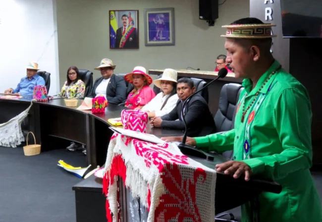 Honor a nuestras raíces: Concejo Municipal de Maracaibo realizo sesión solemne por el Día de la Resistencia Indígena