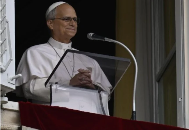 Papa León XIV como todo un "roble ": Reapareció en el ángelus y dice que retomará gradualmente su actividad