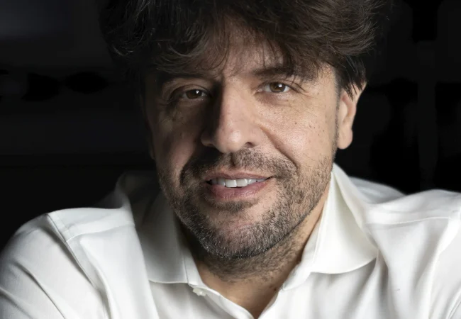 Premio Nobel de Medicina Karl Deisseroth: La palabra es el bisturí más preciso de la psiquiatría
