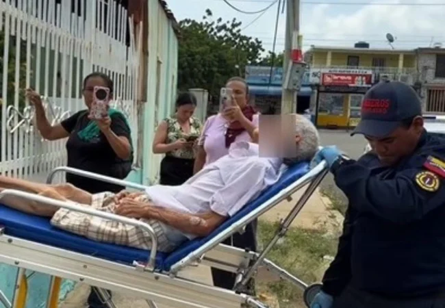 Rescatan a adulto mayor con Alzheimer en estado de abandono y desnutrición en San Jacinto