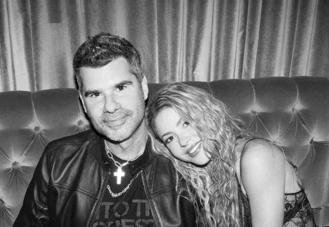 Sorpresivo reencuentro: Shakira paraliza las redes tras posar en una fotografía junto a su expareja Antonio de la Rúa