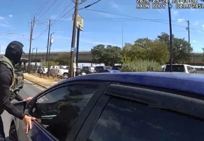 AP: ICE prohíbe a sus agentes realizar persecuciones a alta velocidad y limita los controles viales