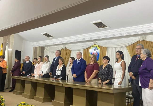 Gremio médico del Zulia celebra 85 años de historia condecorando a instituciones y profesionales de la salud