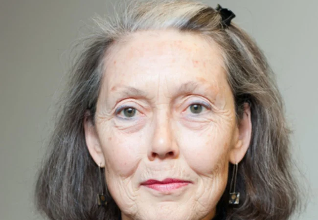 La escritora canadiense Anne Carson gana el Premio Nobel de Literatura 2026