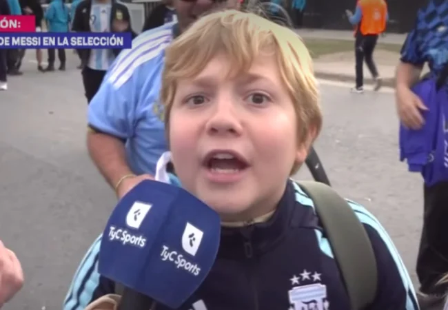 “Amo a mi mamá, pero amo más a Messi”: la inocente confesión de un niño que se volvió viral