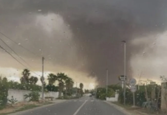 Un tornado azota Sicilia y deja graves daños materiales